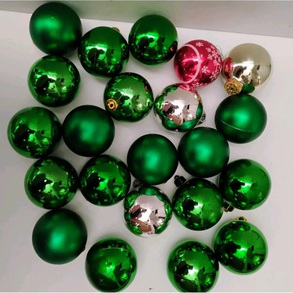 Vtg Christmas Ornaments Loose Lot 22 Bulbs Emerald Green Matte Shiny Pink Silver